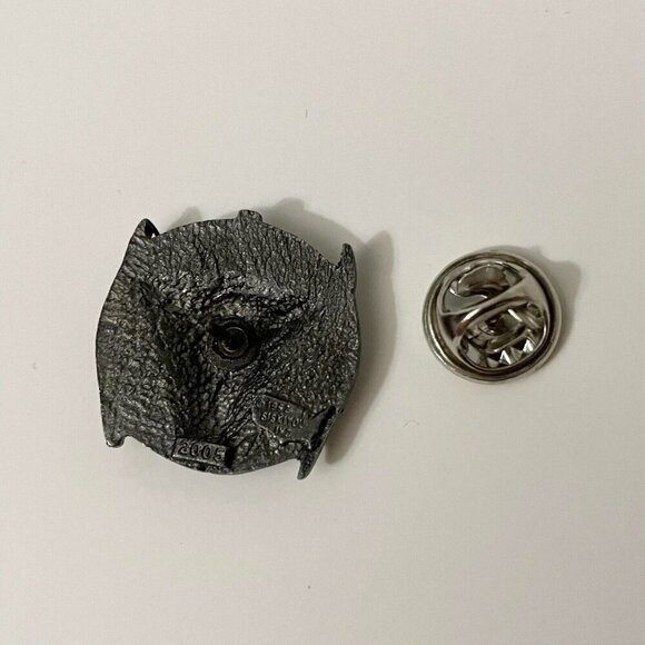 Vintage 1992 Siskiyou Bull Steer Skeleton Head Lapel Pin - Picture 5 of 11